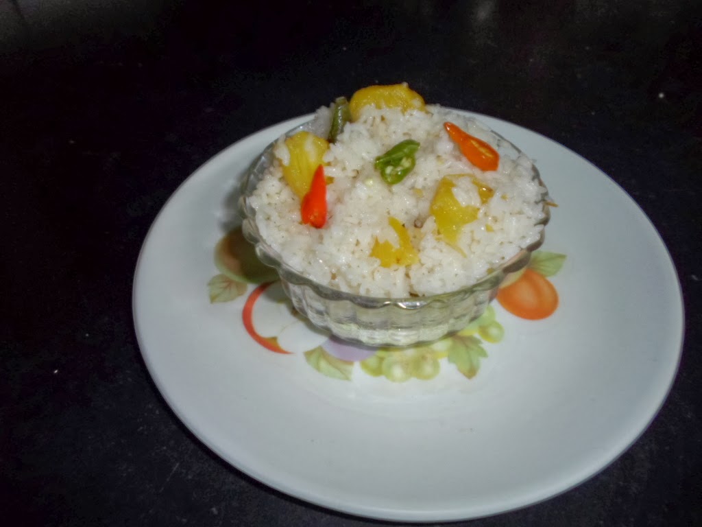 Thai Pineapple Fried Rice The simplified recipe for the traditional Thai Pinapple Rice