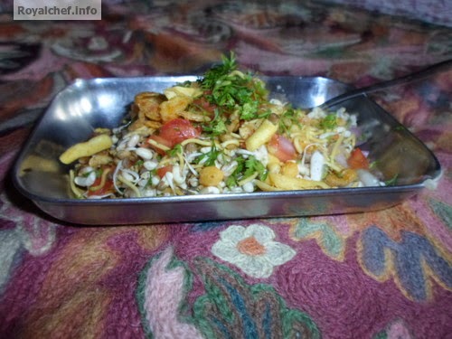 Moth Bhel A Delicious Moth Bhel for Breakfast