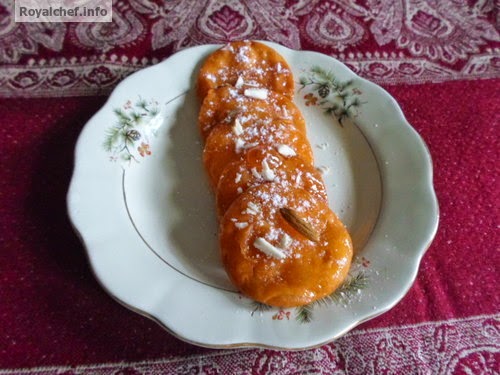 The famous sweet dish Sweet Pakatlya Purya from Maharashtra