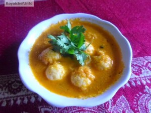 A unique blend of the Rasgulla and a Garam Masala Gravy