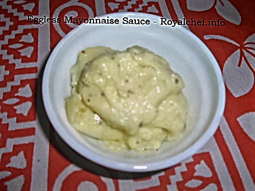 Basic Eggless Mayonnaise Sauce