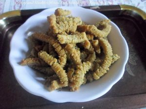 Mixed Dal Atta Strips